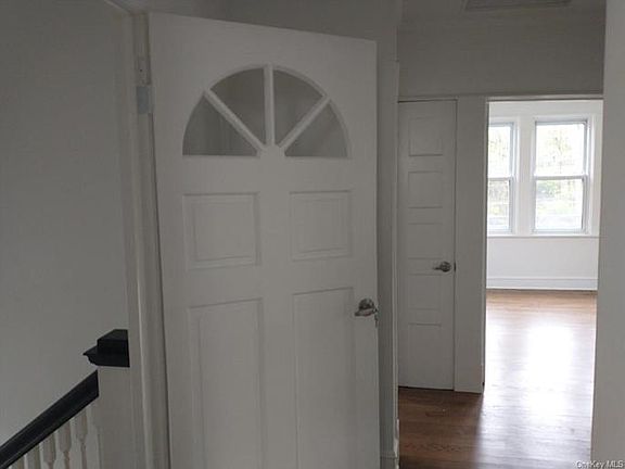 4th image of 1231 Mamaroneck Ave