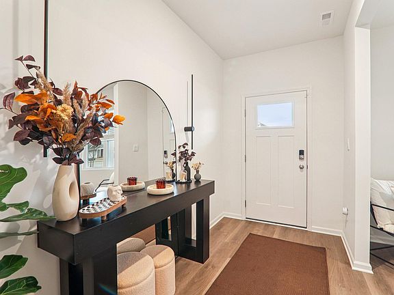 2nd image of 10651 Whitney Pl