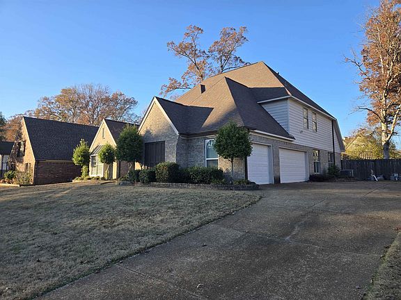 2nd image of 8280 Rebecca Woods Dr