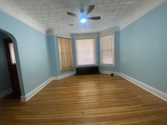 4th image of 3553 W Wrightwood Ave #1