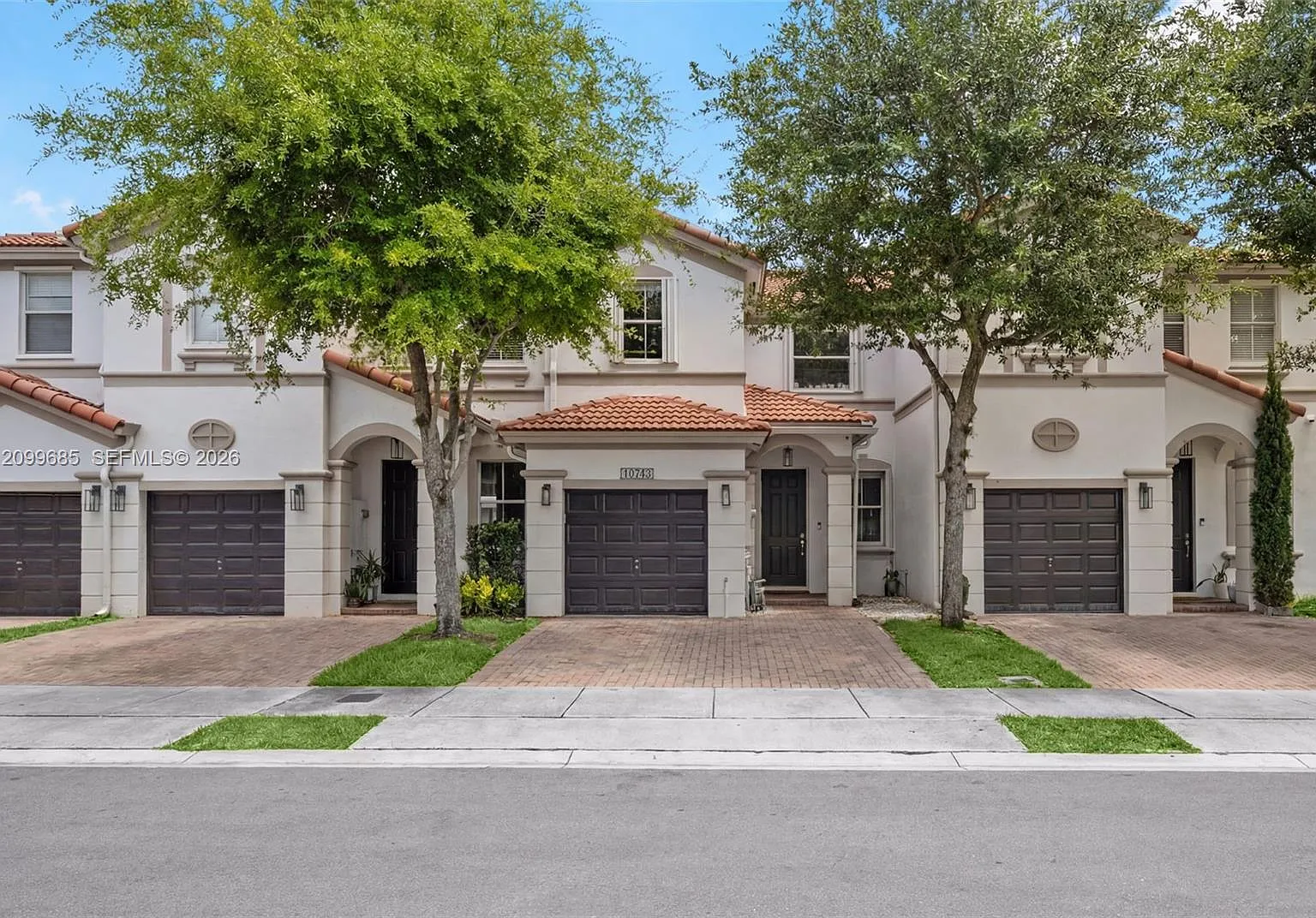 Islands At Doral — Photo 2