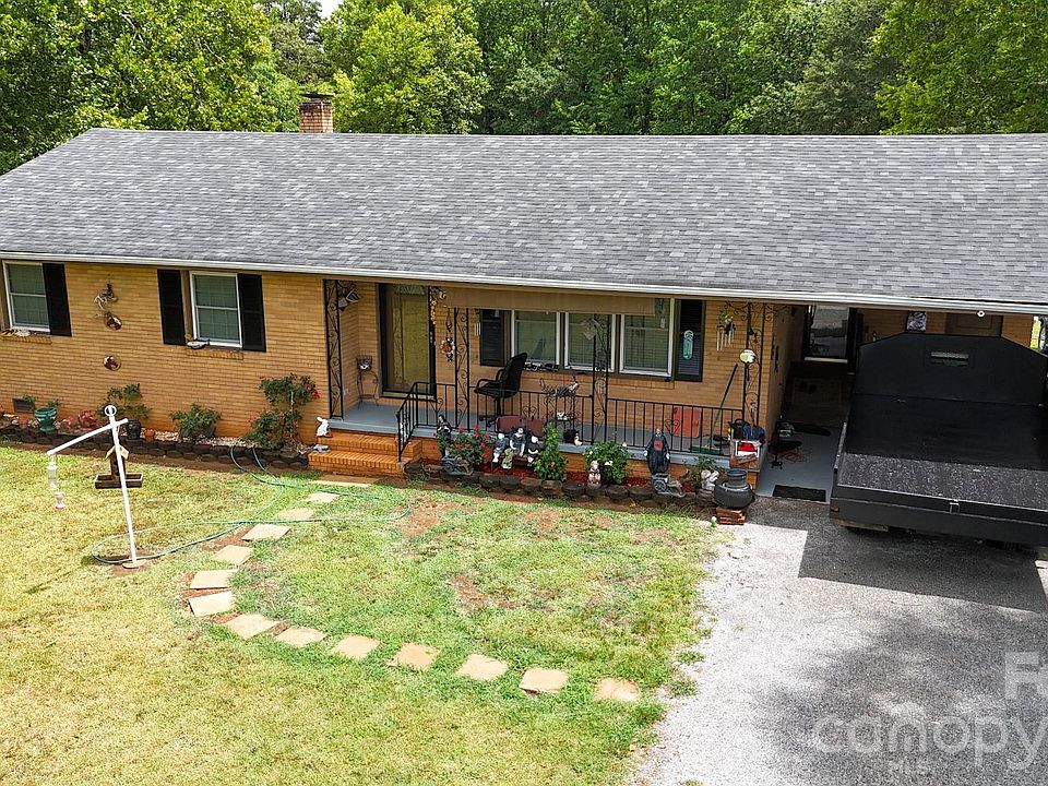 1st image of 1210 Belwood Lawndale Rd