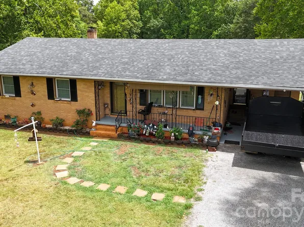 1210 Belwood Lawndale Rd, Belwood, NC 28090