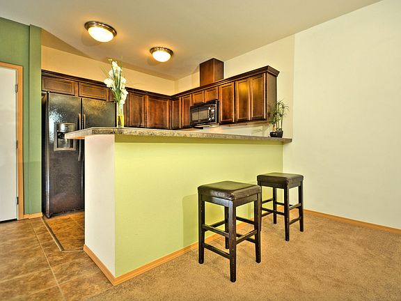 4th image of 1736 10th Ave NE #C107