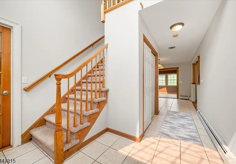 9 Carriage Ln — Photo 5