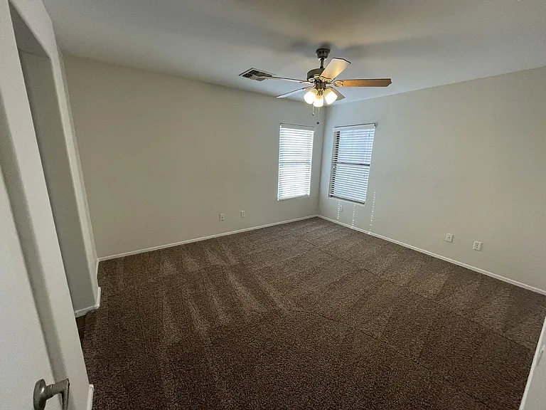 40411 W Helen Ct — Photo 4