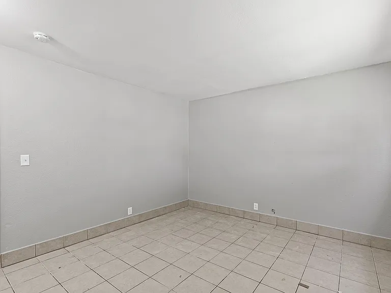 3733 Brush Creek Dr #1 — Photo 6