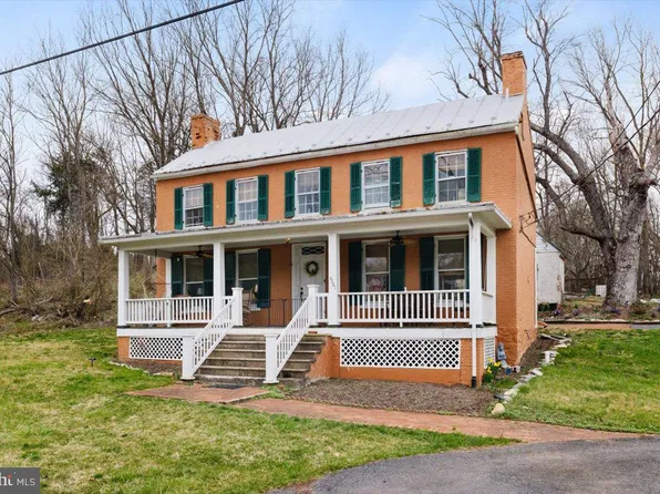 4781 Scrabble Rd, Shepherdstown, WV 25443