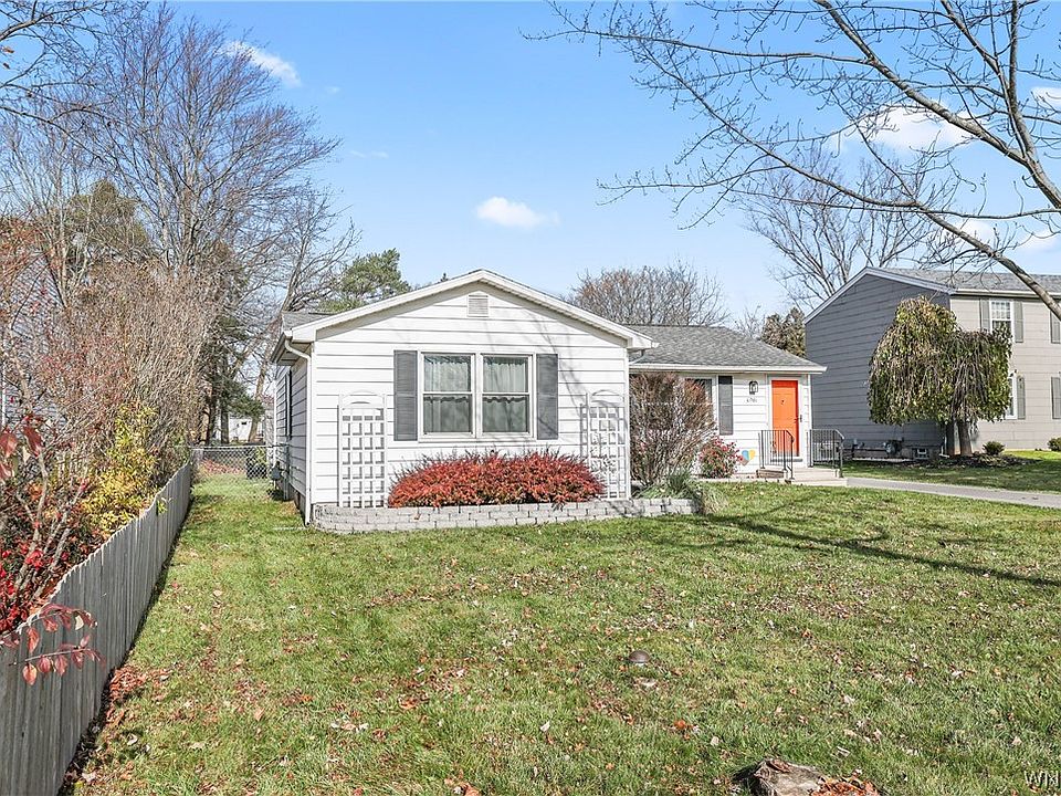 6981 Northview Dr, Lockport, NY 14094 Zillow