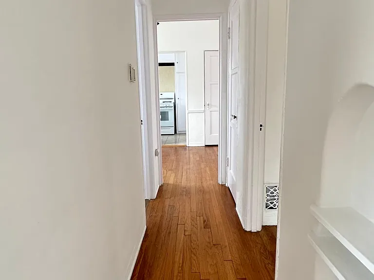 6001 Whitworth Dr #8 — Photo 9