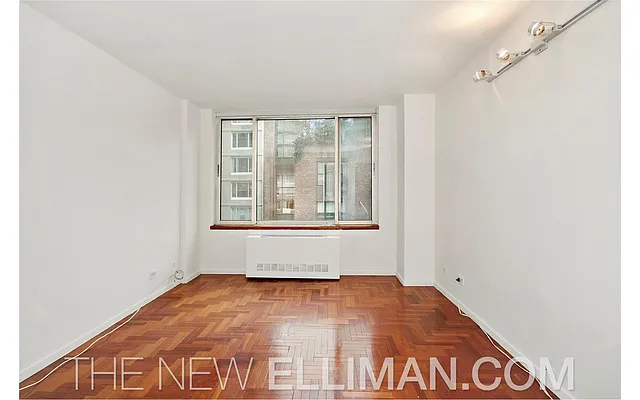 Sold by Douglas Elliman | media 15