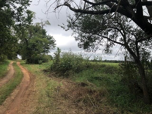 2nd image of 11081 Summers Rd