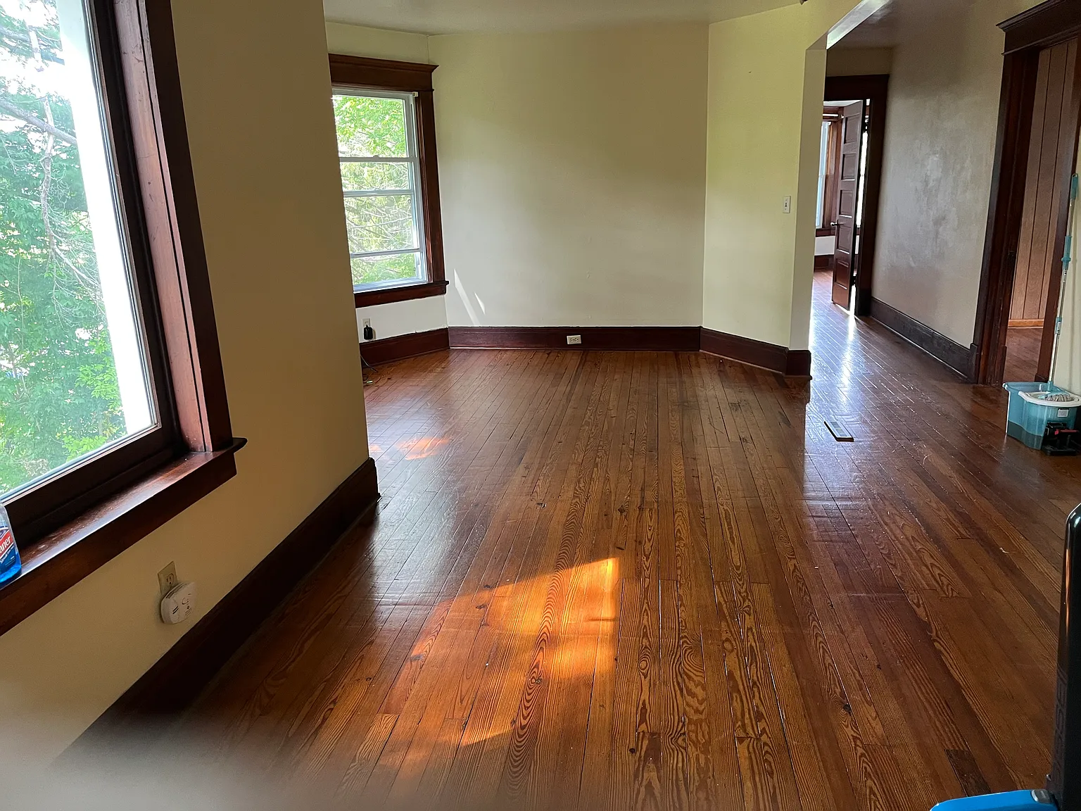 2 bed, 1300 sqft, $1,400 — Photo 1