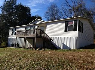360 Hawk Hl, Clifton, SC 29324