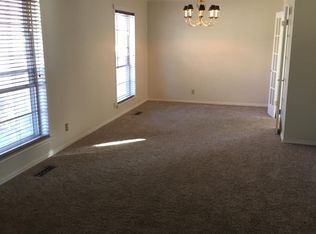 6922 S Knoxville Pl, Tulsa, OK 74136