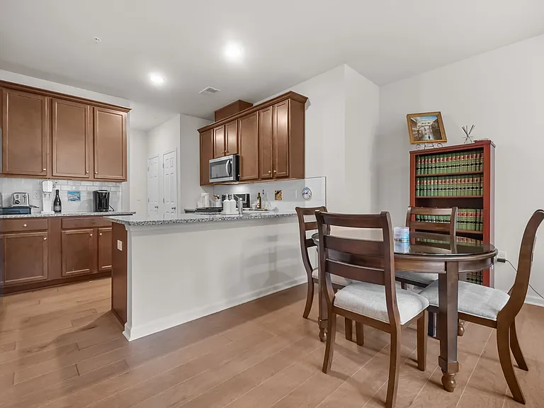 54 Arnold Dr — Photo 12