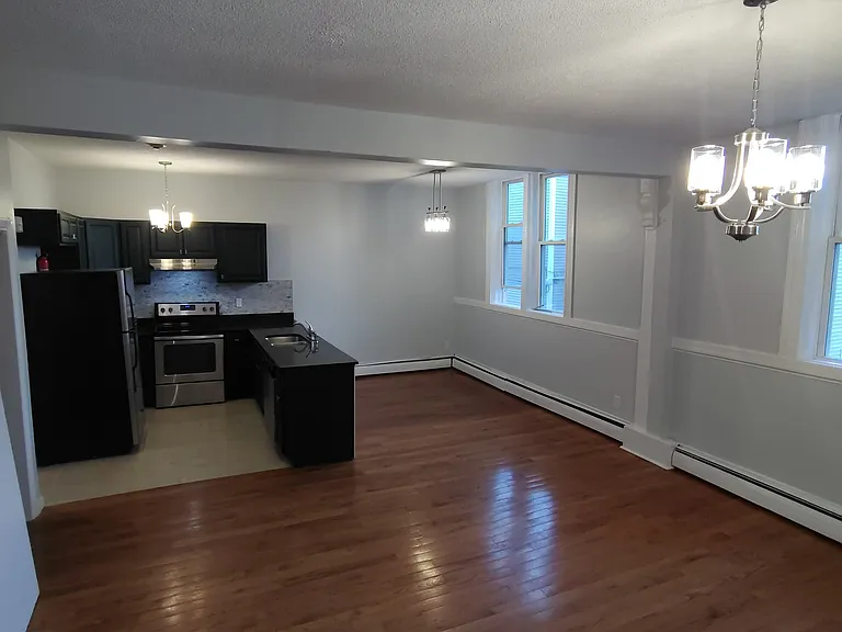 128 Broadway #6 — Photo 3