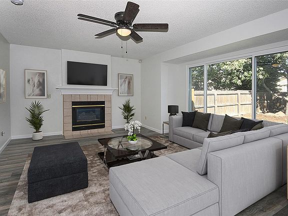 4th image of 8237 Wilmington Dr