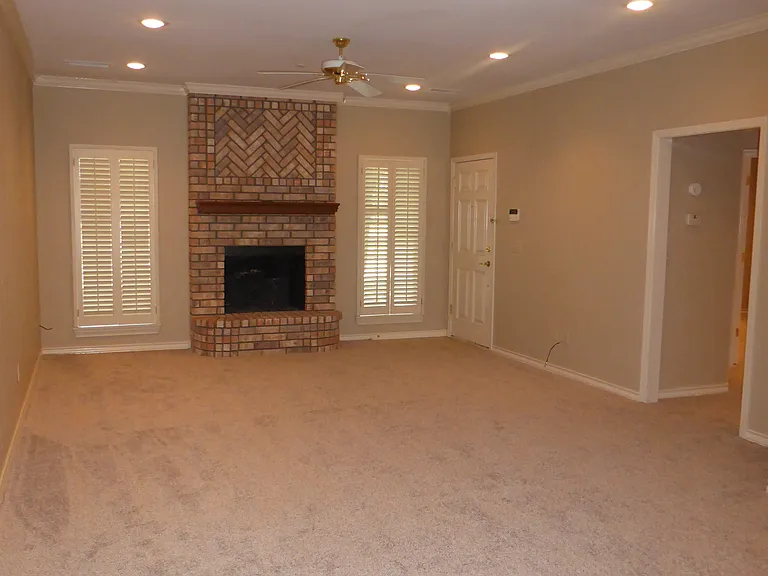 5 Stoneridge Ct #5 — Photo 9