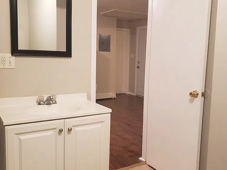8 Park St #2 — Photo 7