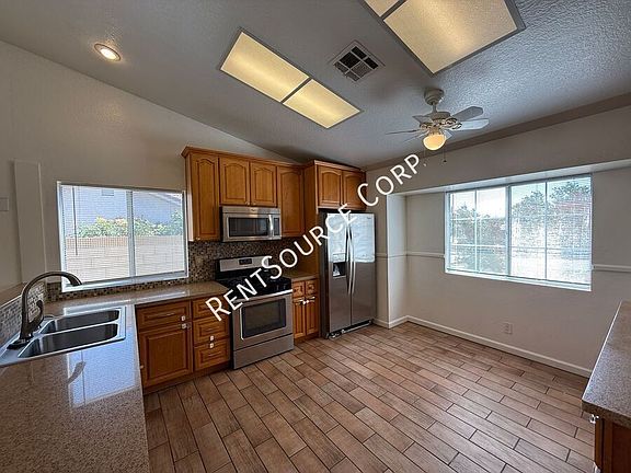 5th image of 40333 Argyle Ln