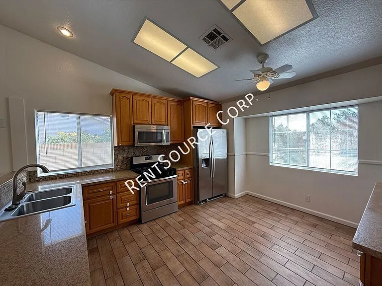 40333 Argyle Ln — Photo 5
