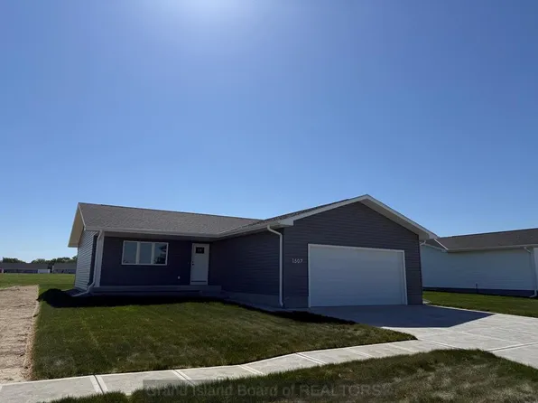 1507 Highlander Ln, Aurora, NE 68818