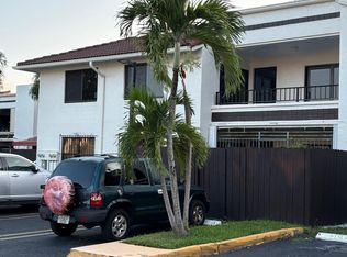 10845 NW 7th St APT 23, Miami, FL 33172