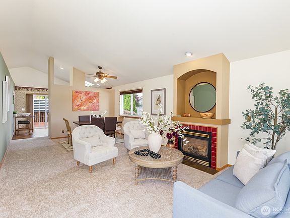 4th image of 5733 129th Street NE