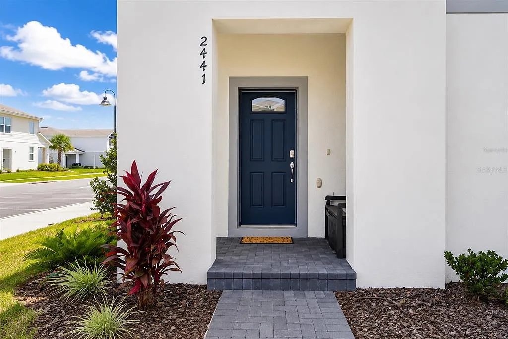 5 bed, 4.5 bath, 2265 sqft, $3,495 — Photo 1