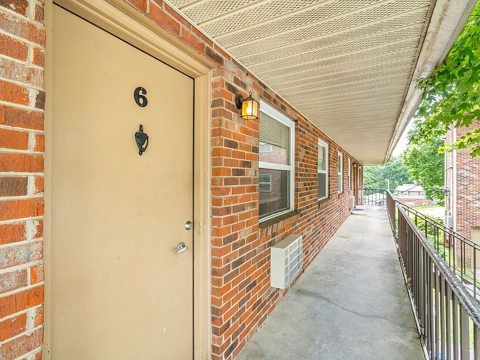 1st image of 2720 Holbrook Dr NE #17869432