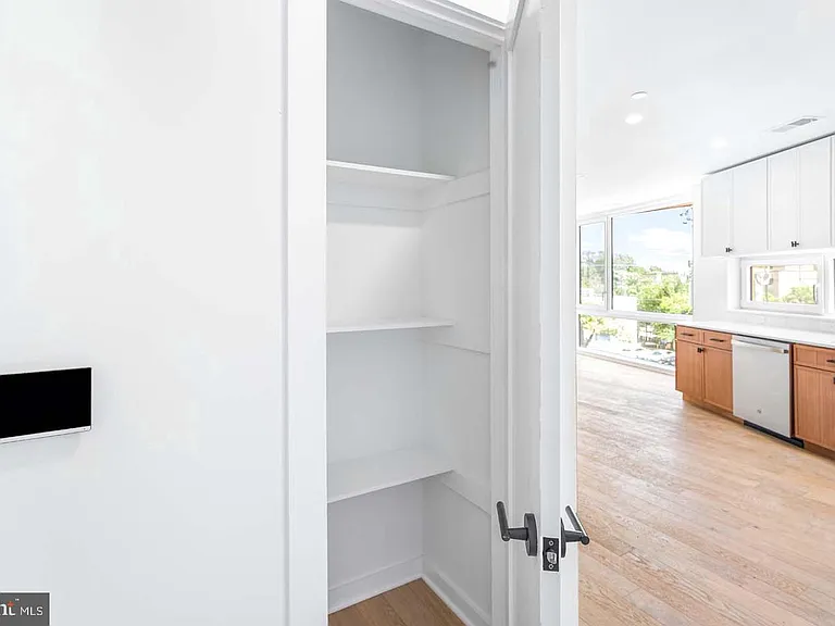 1522 Rhode Ave NE #401 — Photo 19