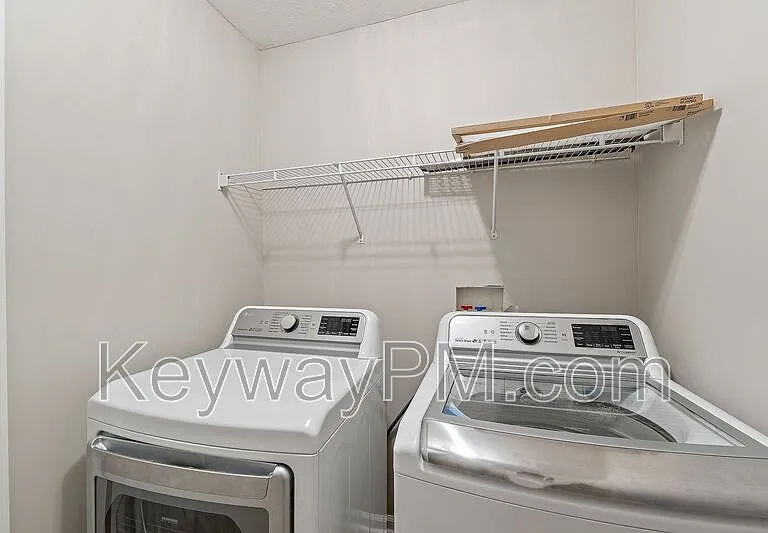 845 Prairie Ln — Photo 24