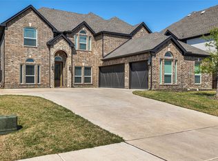 566 Long Meadow Dr, Haslet, TX 76052