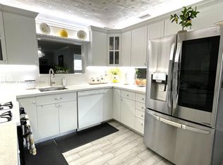 5900 NW 17th Pl APT 209, Sunrise, FL 33313