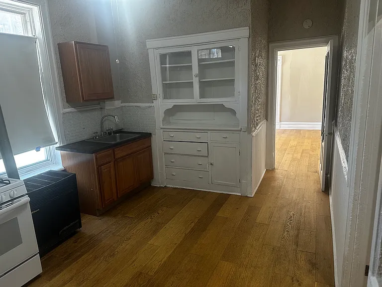 1149 W Taylor St #1R — Photo 1