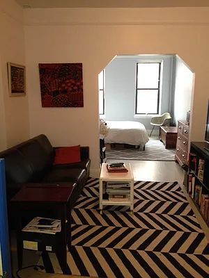 Rented by Moses Stoller, LREB | media 31