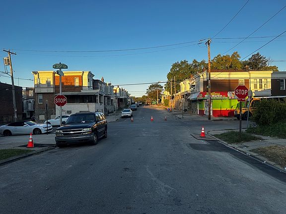 4th image of 1976 W Spencer Ave