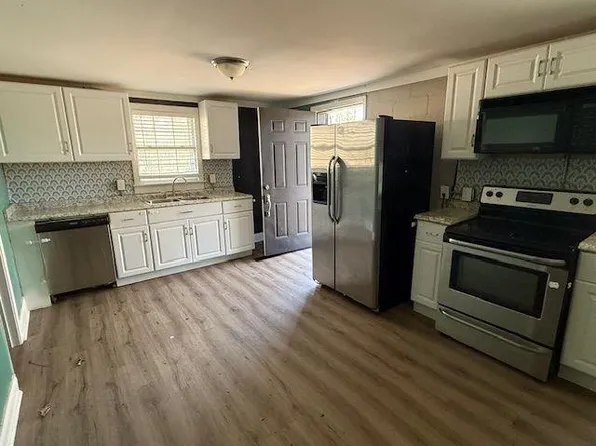 5715 Harding Dr, Mableton, GA 30126