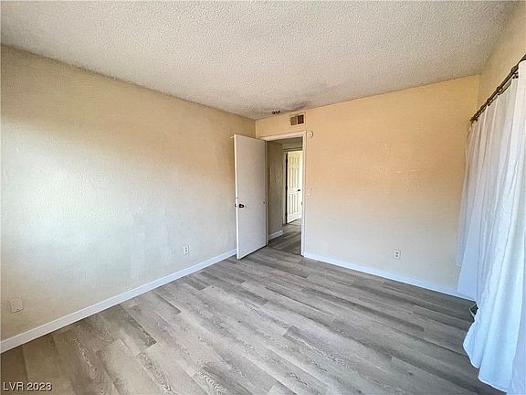 4th image of 1709 Fairfield Ave #F