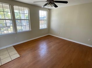 8302 Palm St, New Orleans, LA 70118