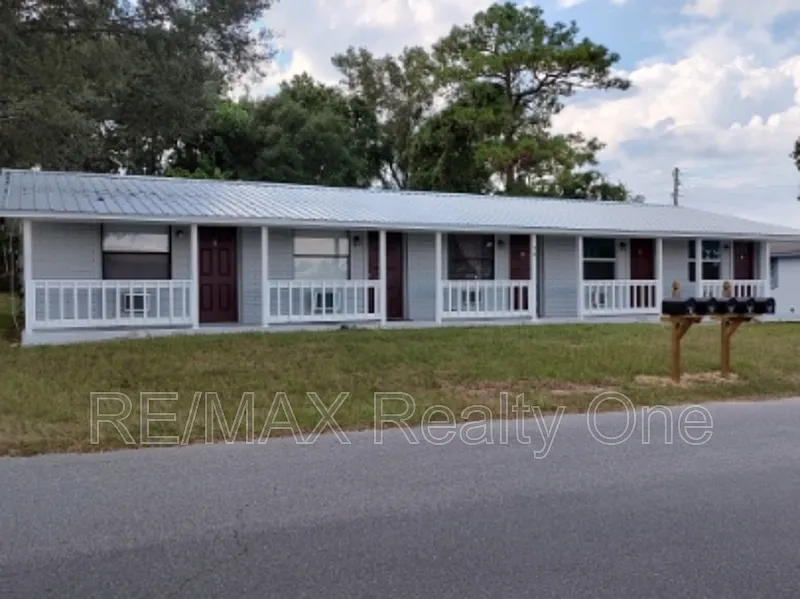 1 bed, 1.0 bath, $850 — Photo 1