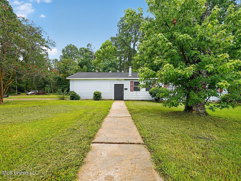 1st image of 1601 Maria Dr