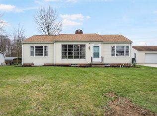 6110 Bosford St SW, Navarre, OH 44662