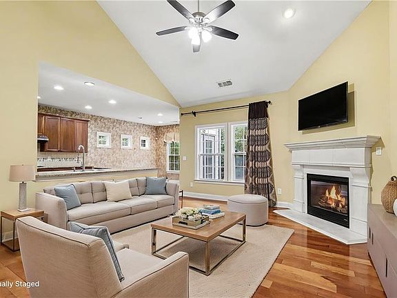 3rd image of 108 Lankford Rd