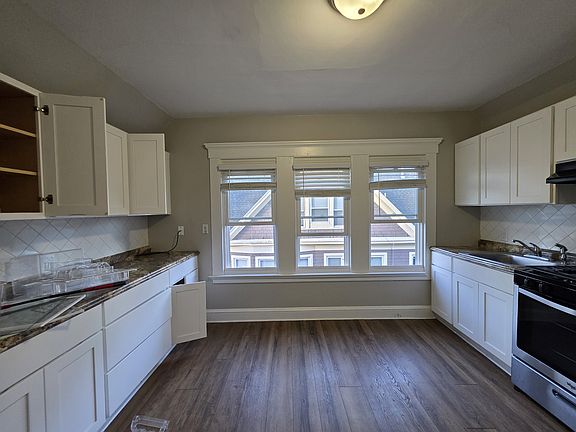 3rd image of 85 Hubinger St #C