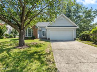100 Kensington Way, Aberdeen, NC 28315