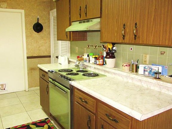 3rd image of 43807 County Road 54 E