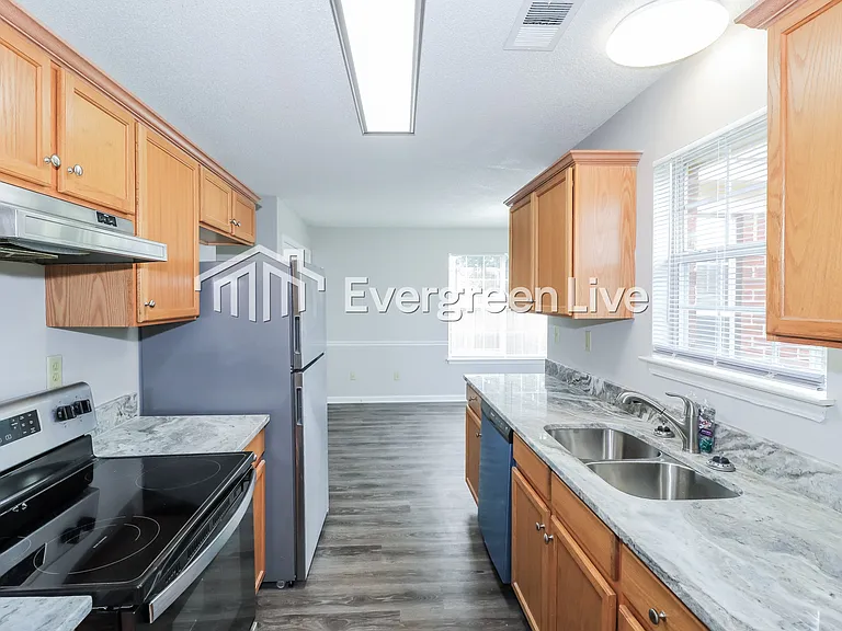 25 Spring Valley Dr — Photo 8