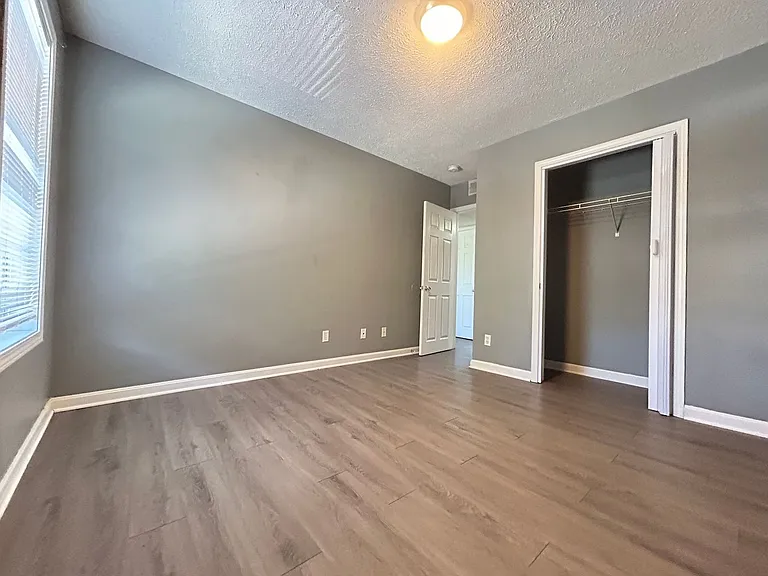 Jacobs Landing Apartments — Photo 26